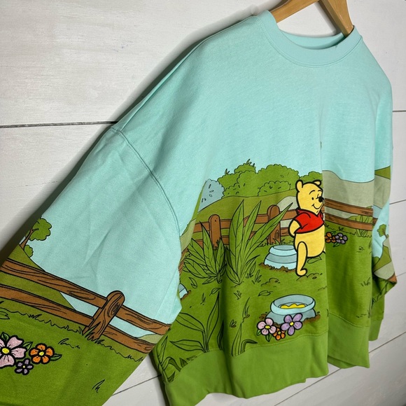 Disney Parks 2024 Winnie The Pooh Graphic Sweatshirt Medium - Picture 2 of 9